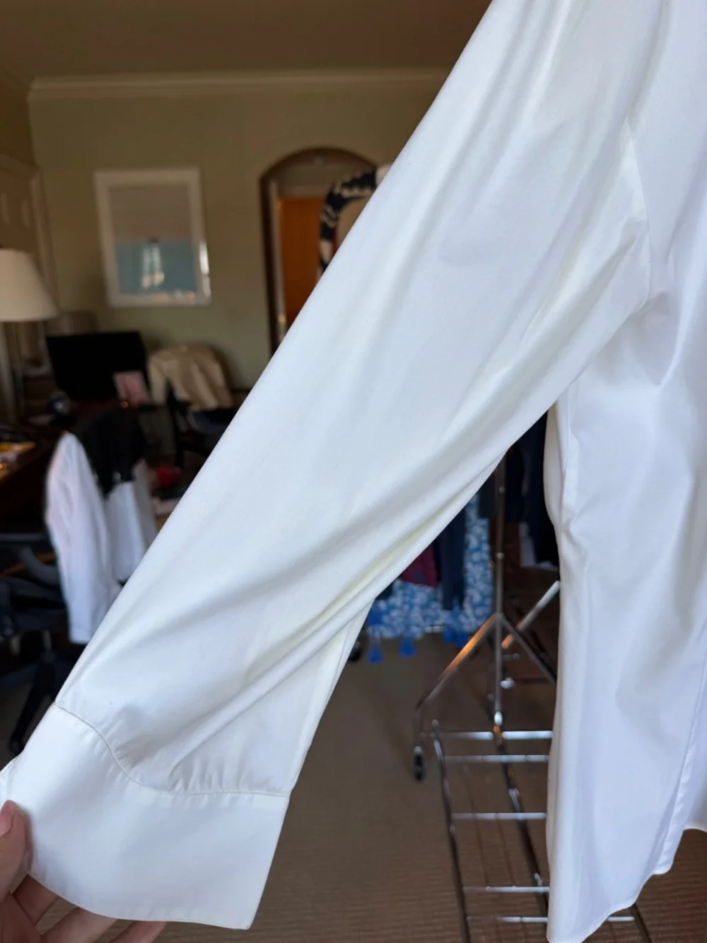 Lafayette 148 White Stretch Cotton Blouse - Ruched Front & Flared Cuffs - Picture 6 of 8